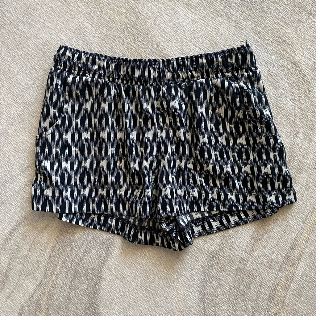 Flowy Pattern Shorts
